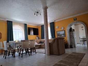 Ponúkam na predaj 5 izb. rodinný dom Maďarsku, v obci Forró