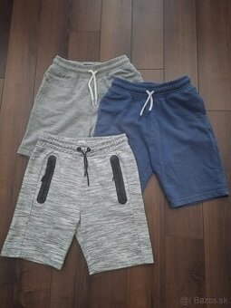 Chlapec kratasky v134 a 140