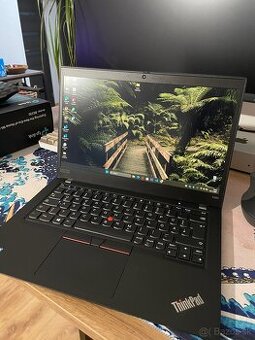 Lenovo Thinkpad X390, 16gb ram, Intel core i5, SSD 250gb