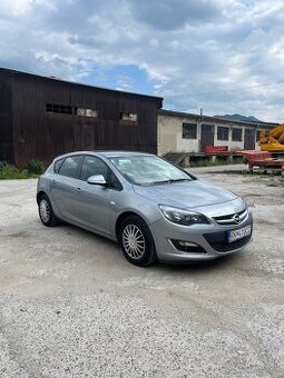 Opel Astra 2013