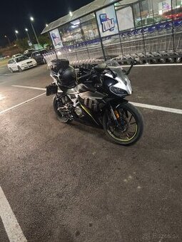 Cfmoto 300 SR