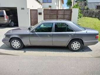 Mercedes W 124 E 250 D (20 ventil) 83 KW rok 1994