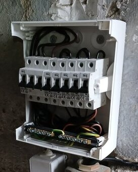 Elektrikárske služby / Bratislava a Záhorie