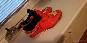 Halovky nike