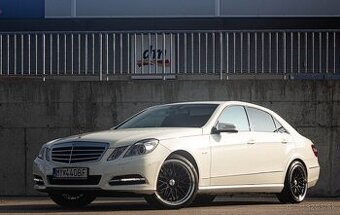 Mercedes-Benz E trieda Sedan