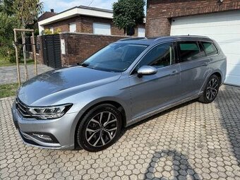 Volkswagen Passat Variant 2.0 TDI Elegance 84.500 KM