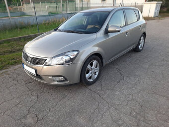 Kia Ceed 1.6 CRDi EXTRA 85 KW