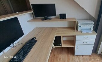 Kancelársky rohový stôl