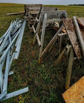 Hliníkové profily, palety, dosky, hranoly