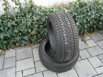 Predám 2x zimné temer nové pneu Goodyear 245/45 R18 100VXL