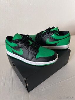 Air Jordan 1 Low Lucky Green - veľkosť 44,5