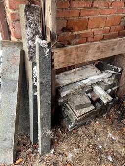 Odrezky nahrobnych kamenov