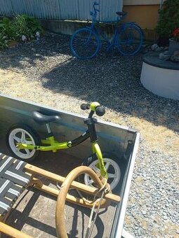 Nový bicykel odrážadlo