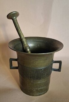 Mosadzný mažiar SPHINX veľkosť 7