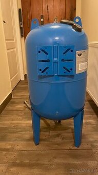 Expanzna nadoba s vakom 100 litrova