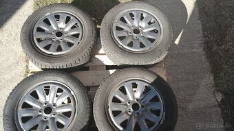 Zimné pneumatiky na plechových diskoch rozmer 205x55 r16