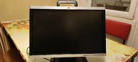 LCD monitor HP LA1905WG - 1