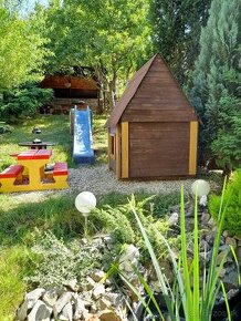 Záhradný drevený domček pre deti - 1