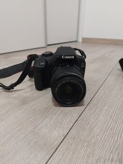 Canon Eos 2000D + Eos 18-55mm ISII, Eos 75-300mm DCII