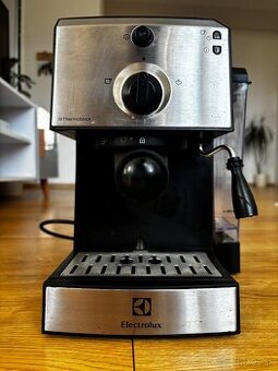 Kávovar Electrolux