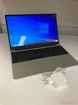 Kancelársky Notebook 15" RAM 8GB / SSD 118GB