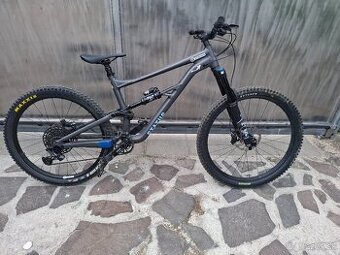 Specialized status 160