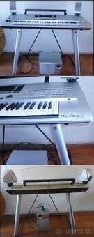 Workstation - Yamaha Tyros 3 s příslušenstvím