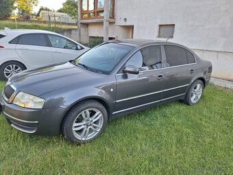 Superb 2.5 TDI automat 120kw.