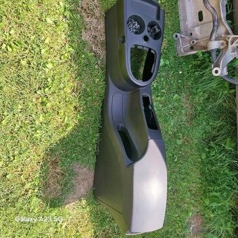 Seat altea,lakťová opierka