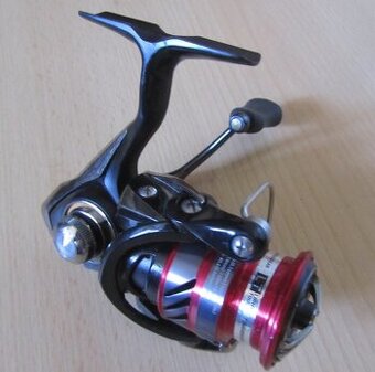 Naviják Daiwa Ninja LT 2000 na přívlač 35€