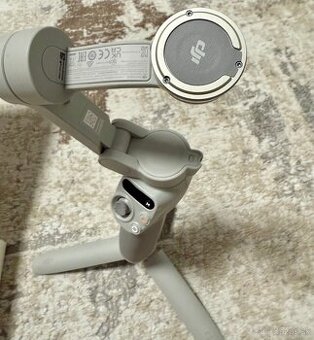 DJI Osmo Mobile SE, TOP stav