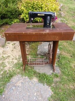 Šijací stroj Minerva