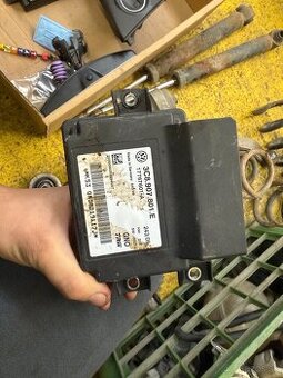 RJ el. ručná brzda