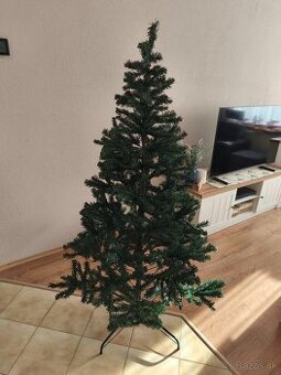 Vianočný stromček so stojanom 180cm
