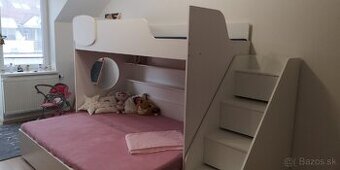Multifunkčná poschodová posteľ