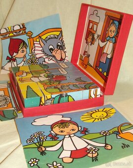 Retro obrázkové kocky ČERVENÁ ČIAPOČKA - 1