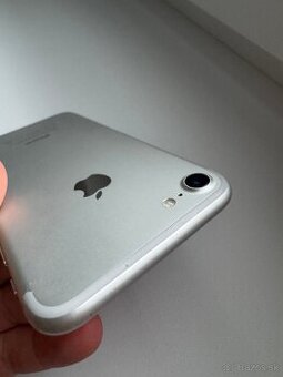 Predám iPhone 7, Nová Batéria 100% zdravie batérie