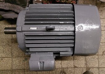 Motor 3kW 715ot/min