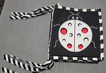 Kontrastná senzorická knižka lienka - chránič na postieľku