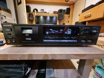 Sony dct 690