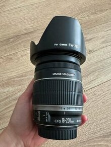 Canon EOS EF S 18-200mm