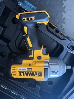 Dewalt Razovy utahovak 1/2