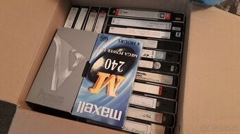 VHS KAZETY