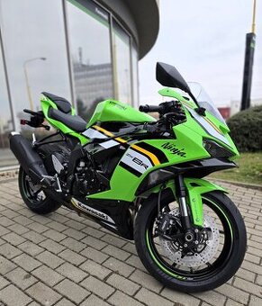 Kawasaki Ninja ZX-6R 2025 zelená