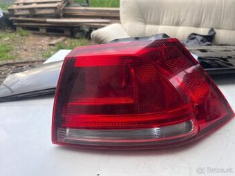 Vw golf 7 zadné práve svetlo