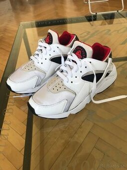 Nike Air Huarache Sneaker