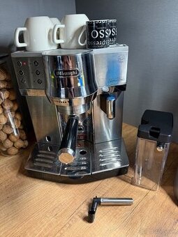 Predám pákový kávovar DeLonghi EC850M