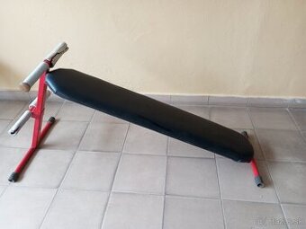 Profesionálna šikmá lavička na brucho