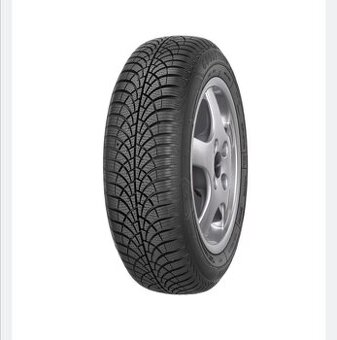 Zimné pneumatiky Goodyear 205/65 R15