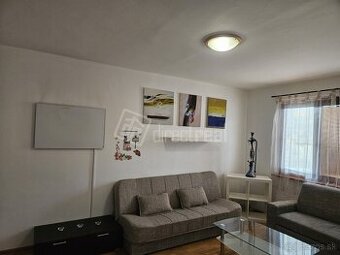 Prenájom - 4-izb. - Veľký priestranný byt v centre…